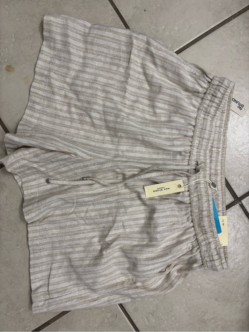 Unbranded Woman’s Beige Stripe Linen-Blend Shorts